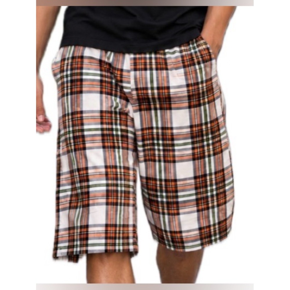 VTG D-Tek Y2K Early 2000s White/Black/Orange/Green Plaid Shorts. Men's Size 32